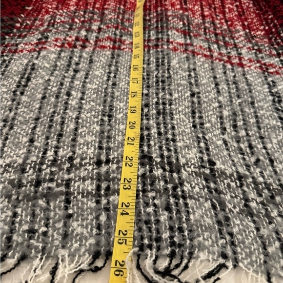 Saks Fifth Avenue Fringe Poncho Wrap Sweater RED/BLACK/GRAY PLAID - Picture 7 of 8